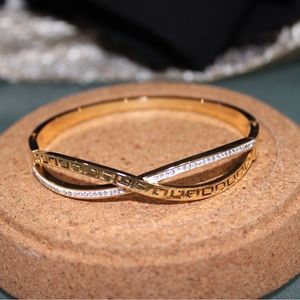 Greek bangle gold